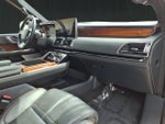 2023 Navigator Thumbnail 14