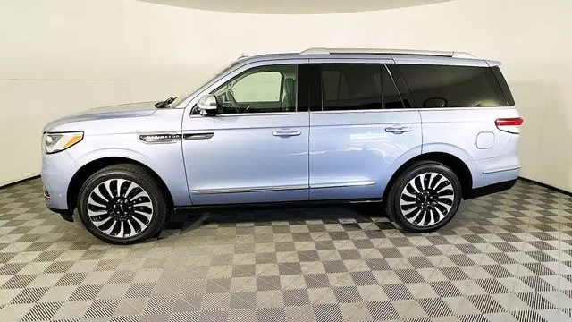 2023 Lincoln Navigator Black Label