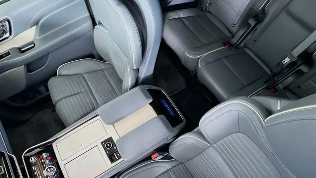 2023 Lincoln Navigator Black Label