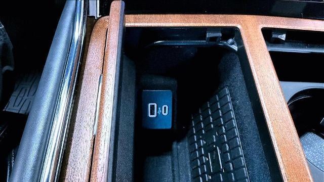 2023 Lincoln Navigator Black Label