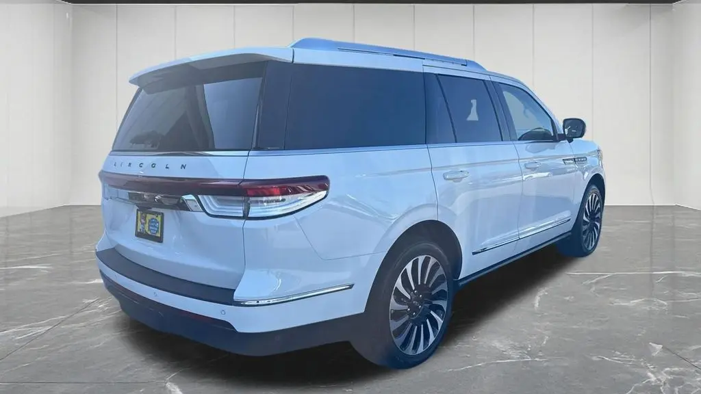 2023 Lincoln Navigator Black Label