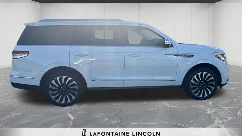 2023 Lincoln Navigator Black Label