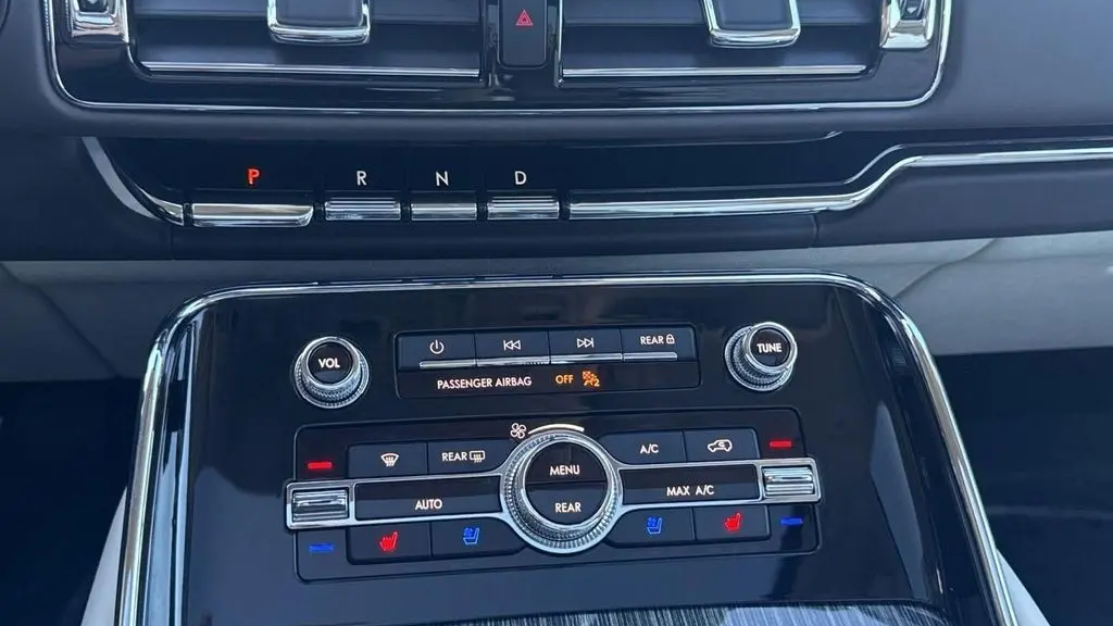 2023 Lincoln Navigator Black Label