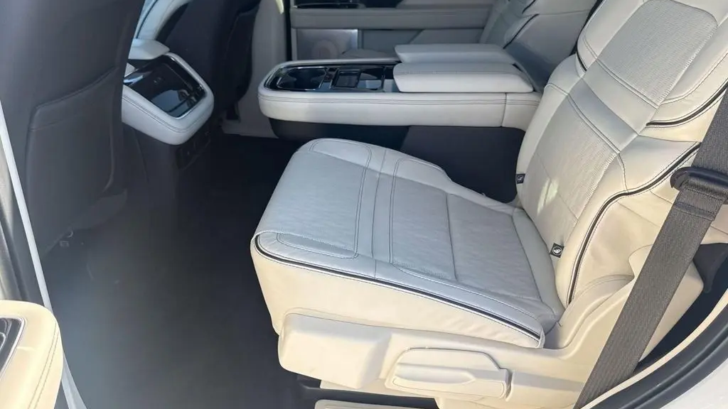 2023 Lincoln Navigator Black Label