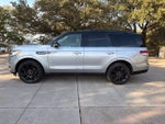 2023 Navigator Thumbnail 3