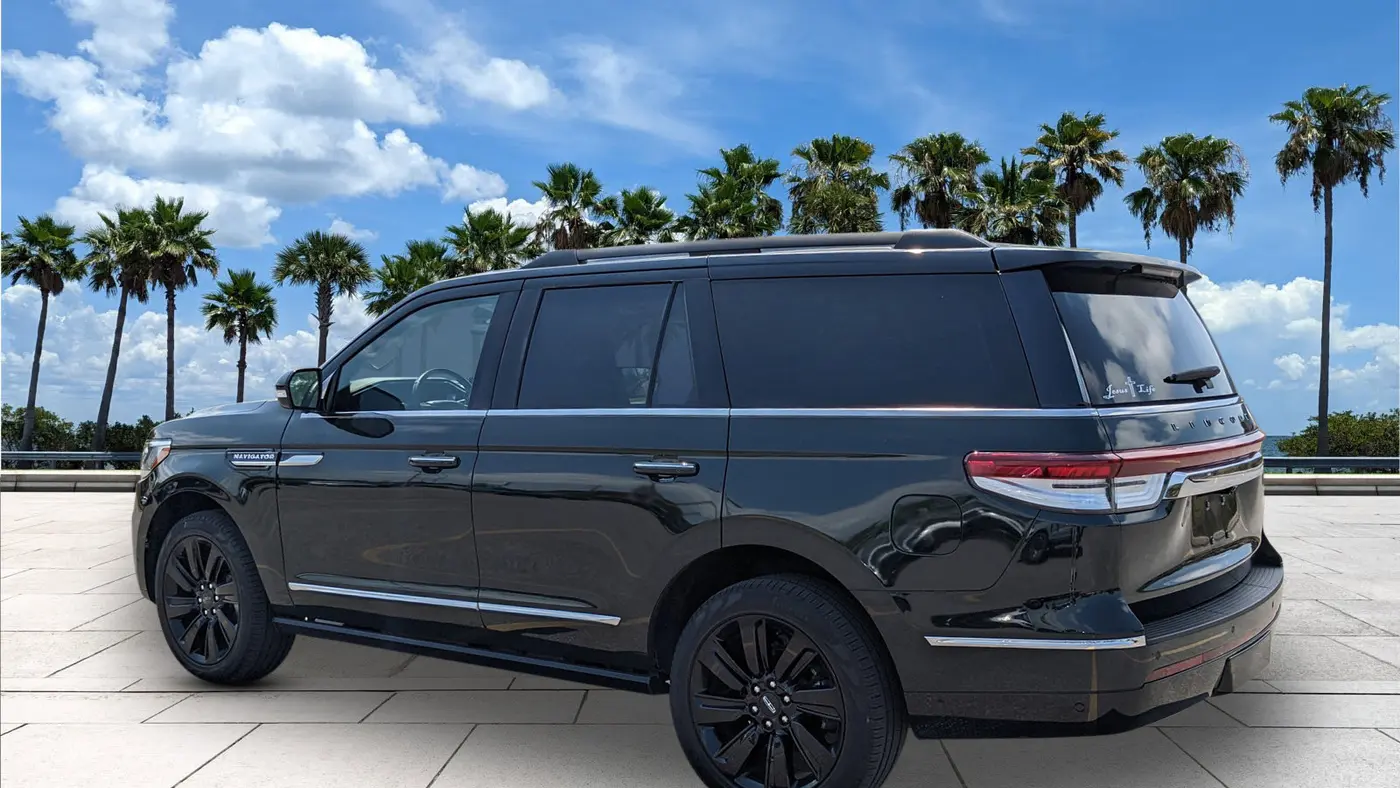 2024 Lincoln Navigator Black Label