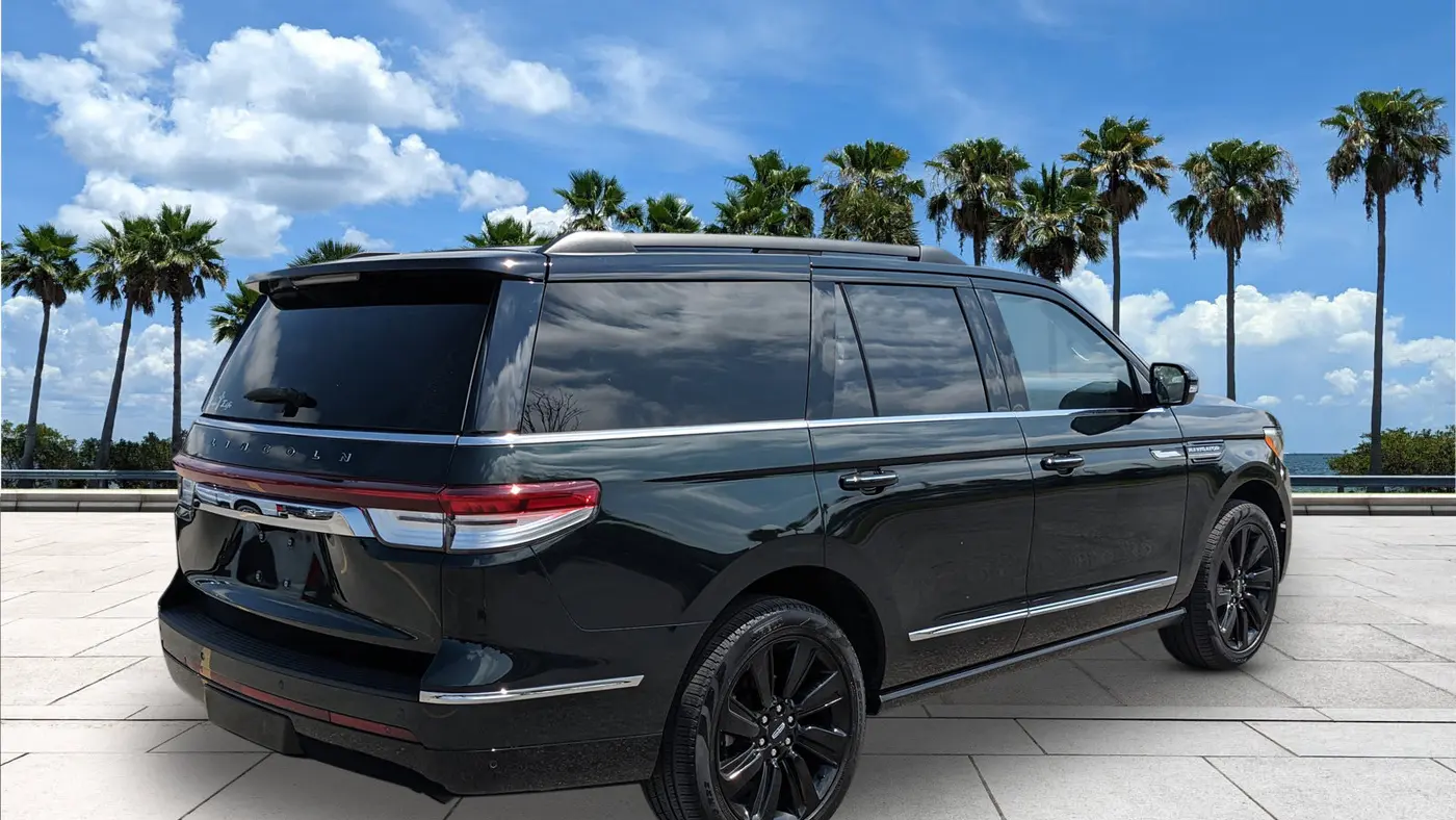 2024 Lincoln Navigator Black Label