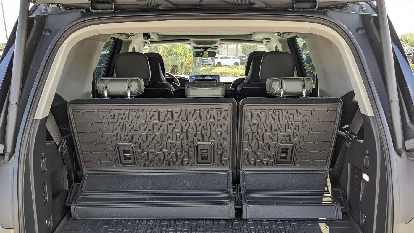 2024 Lincoln Navigator Black Label