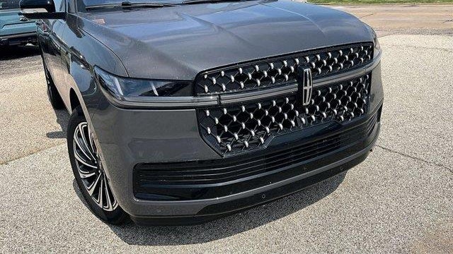 2025 Lincoln Navigator Black Label