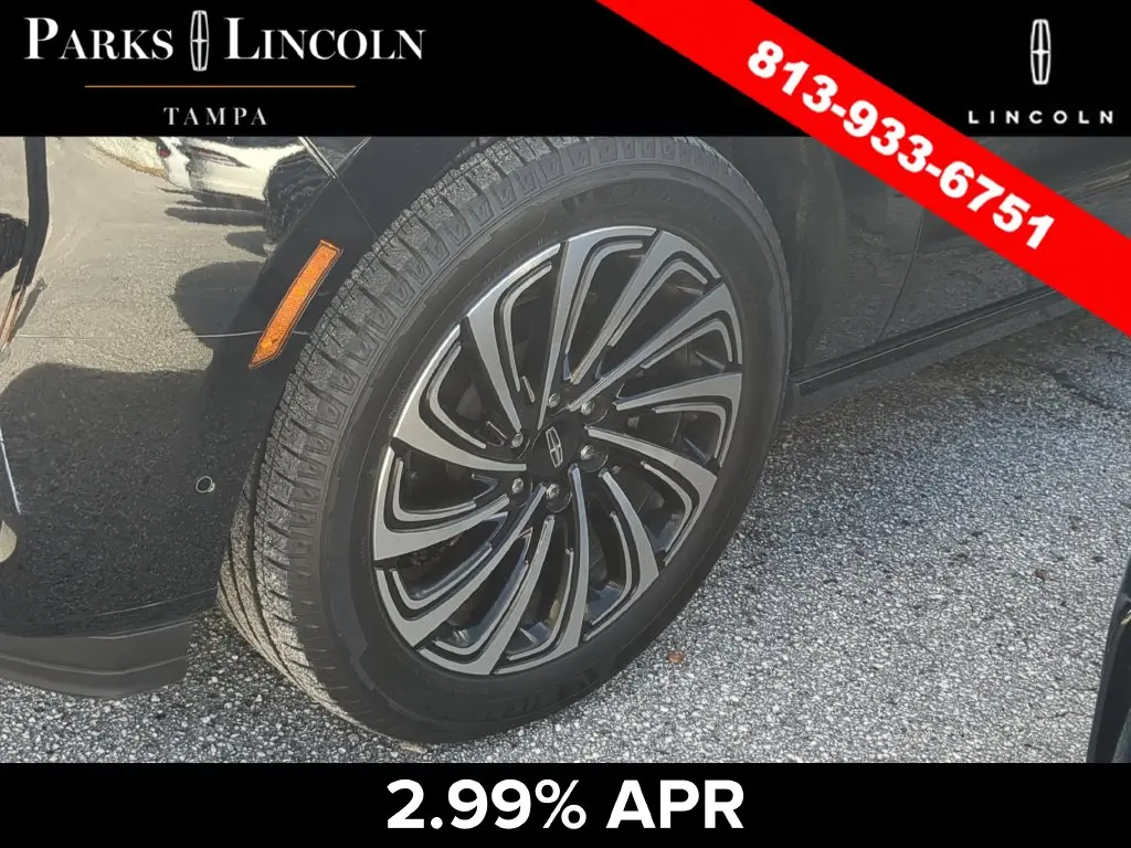 2025 Lincoln Navigator - $89,500