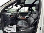 2025 Navigator Thumbnail 17