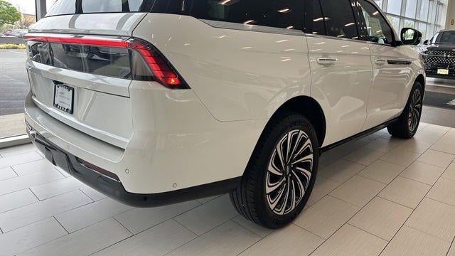2025 Lincoln Navigator Black Label