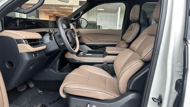 2025 Lincoln Navigator Black Label
