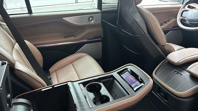2025 Lincoln Navigator Black Label