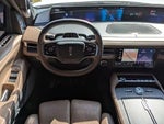 2025 Navigator Thumbnail 17