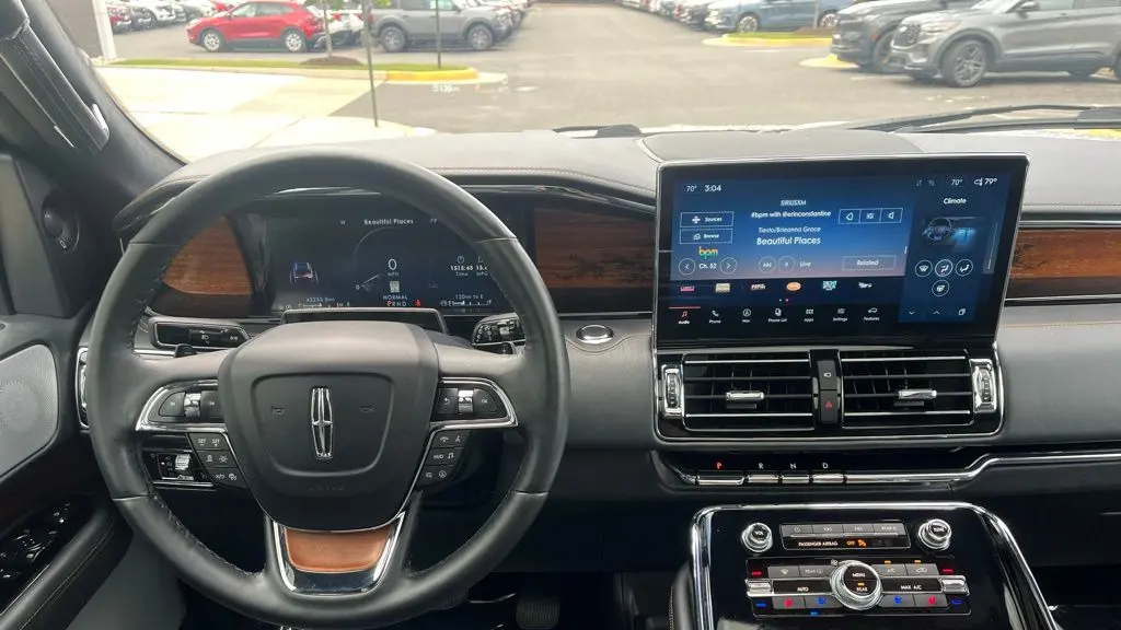 2023 Lincoln Navigator Black Label