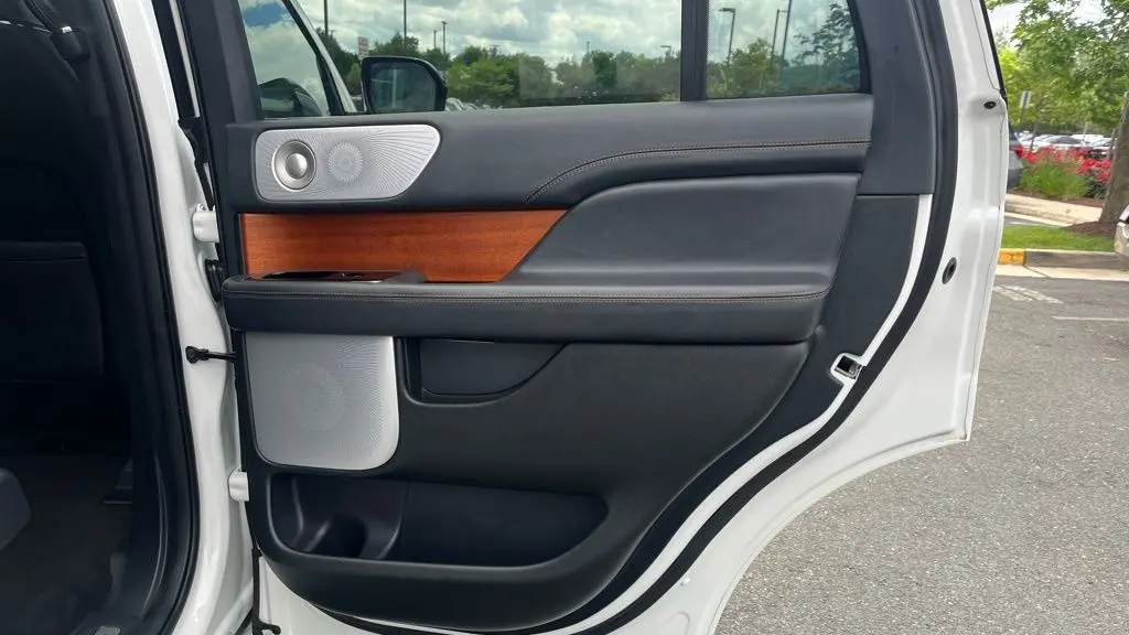 2023 Lincoln Navigator Black Label