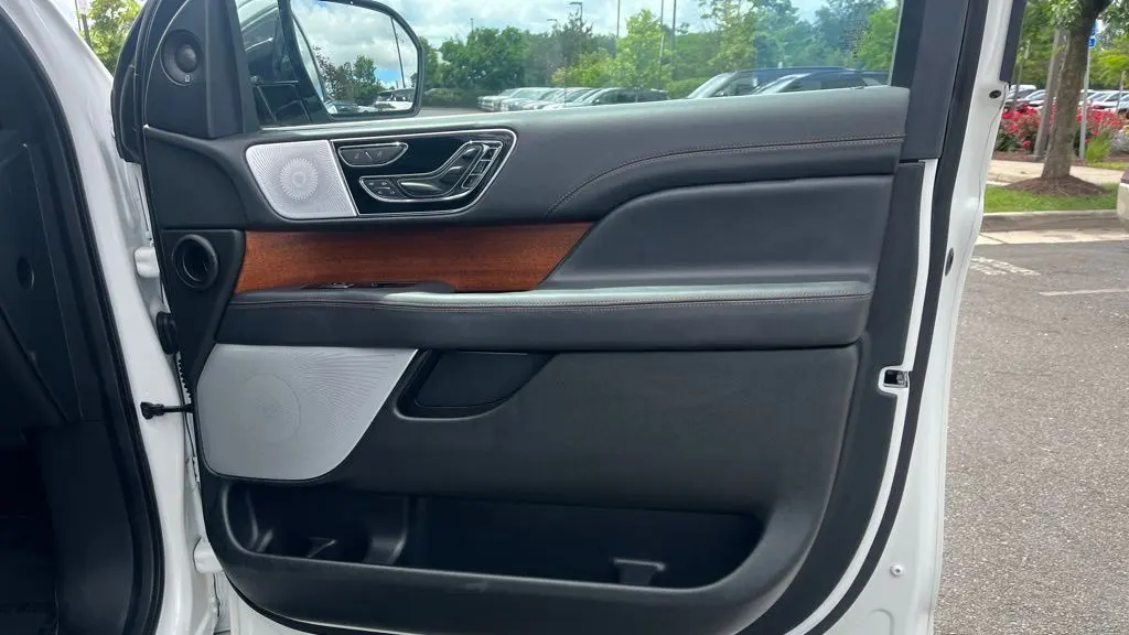 2023 Lincoln Navigator Black Label