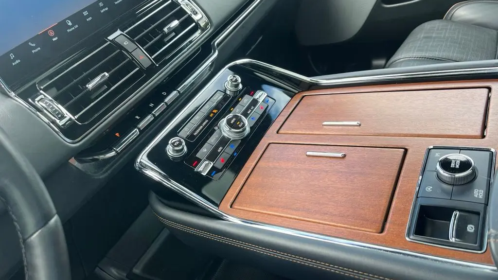 2023 Lincoln Navigator Black Label