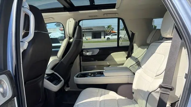 2023 Lincoln Navigator Black Label