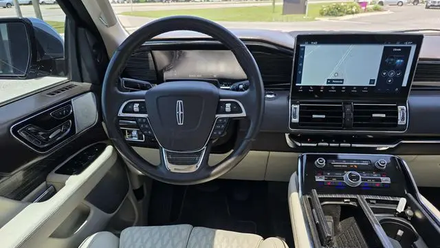 2023 Lincoln Navigator Black Label