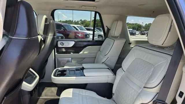 2023 Lincoln Navigator Black Label