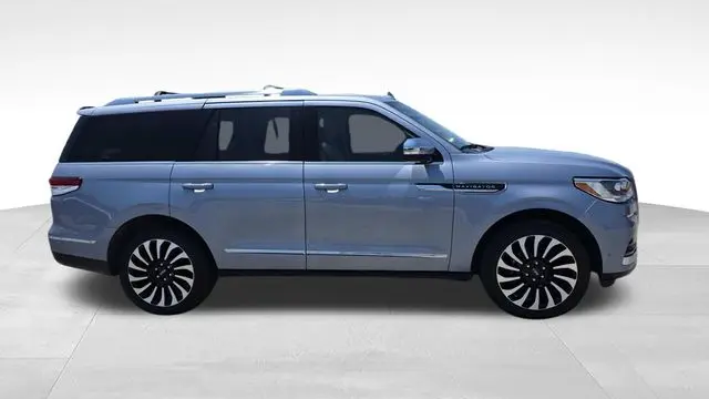 2023 Lincoln Navigator Black Label