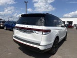 2023 Navigator Thumbnail 5