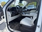 2023 Navigator Thumbnail 12