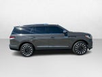 2024 Navigator Thumbnail 4