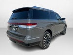 2024 Navigator Thumbnail 5