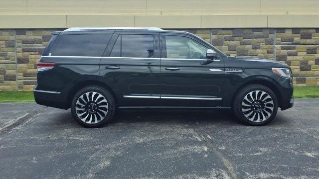2024 Lincoln Navigator Black Label