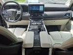 2024 Navigator Thumbnail 32