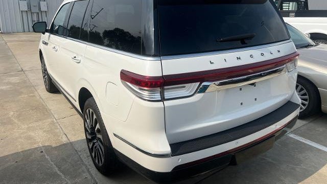 2024 Lincoln Navigator Black Label