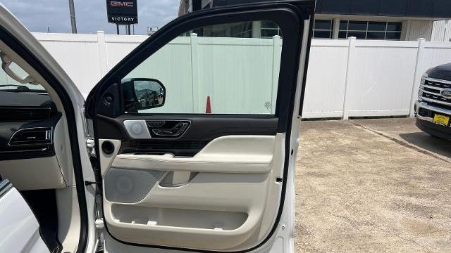 2024 Lincoln Navigator Black Label