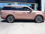 2025 Navigator Thumbnail 8