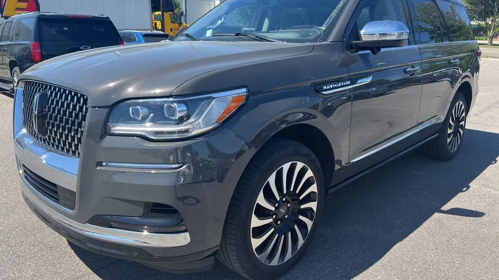Preowned 2023 Lincoln Navigator Black Label for Sale