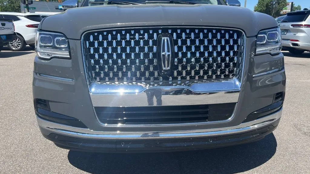 2023 Lincoln Navigator Black Label