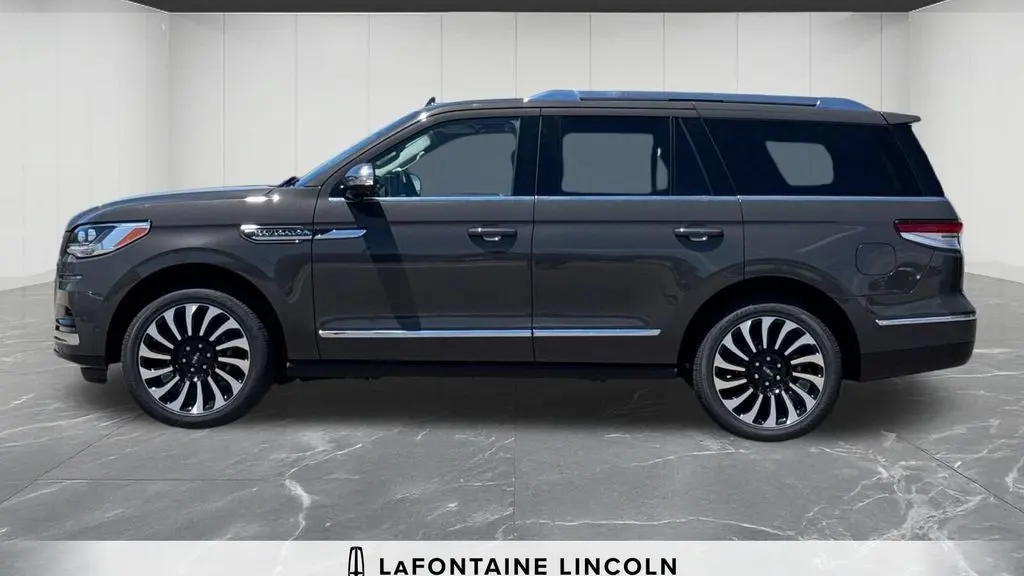 2023 Lincoln Navigator Black Label