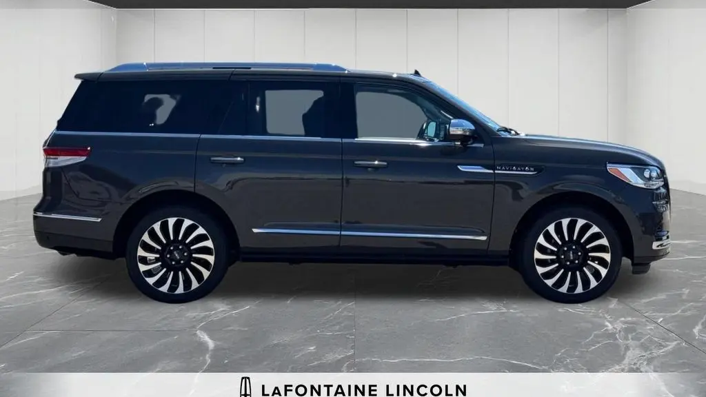 2023 Lincoln Navigator Black Label