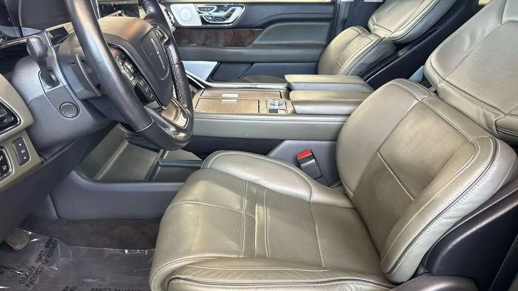 2023 Lincoln Navigator Black Label