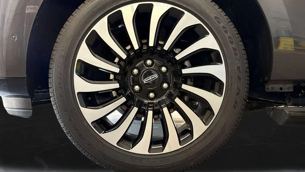 2023 Lincoln Navigator Black Label