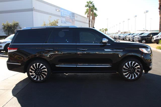 2023 Lincoln Navigator - $64,096