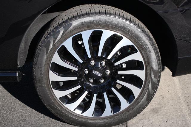 2023 Lincoln Navigator - $64,096