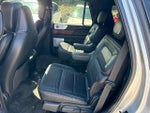 2023 Navigator Thumbnail 8
