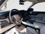 2023 Navigator Thumbnail 24