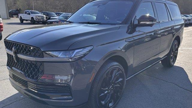 2025 Lincoln Navigator Black Label