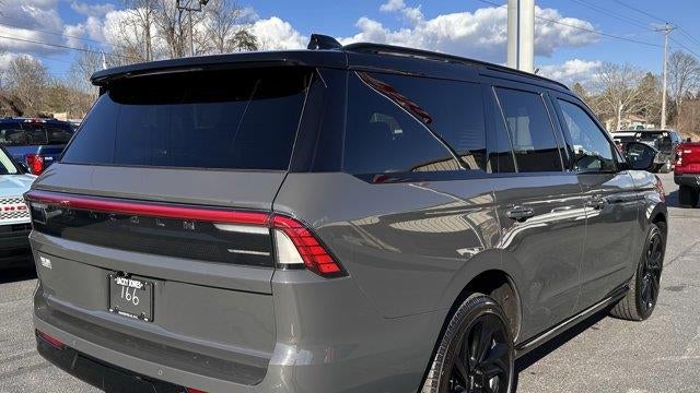 2025 Lincoln Navigator Black Label