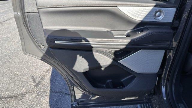 2025 Lincoln Navigator Black Label