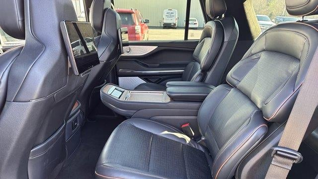2025 Lincoln Navigator Black Label